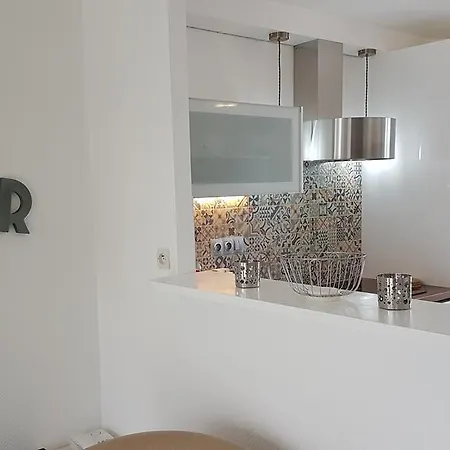 Re Locations בית נופש *