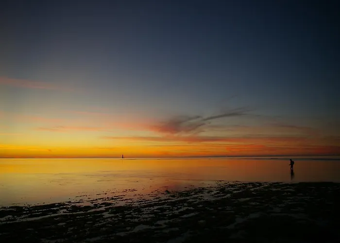 Re Locations Holiday home *