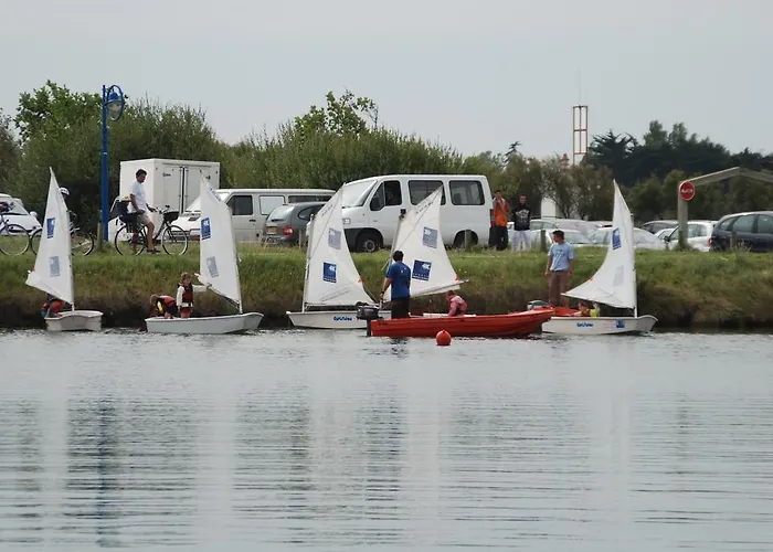 Re Locations * Saint-Clement-des-Baleines