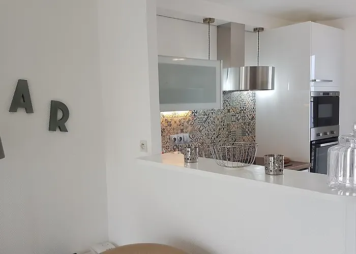 Re Locations Holiday home *