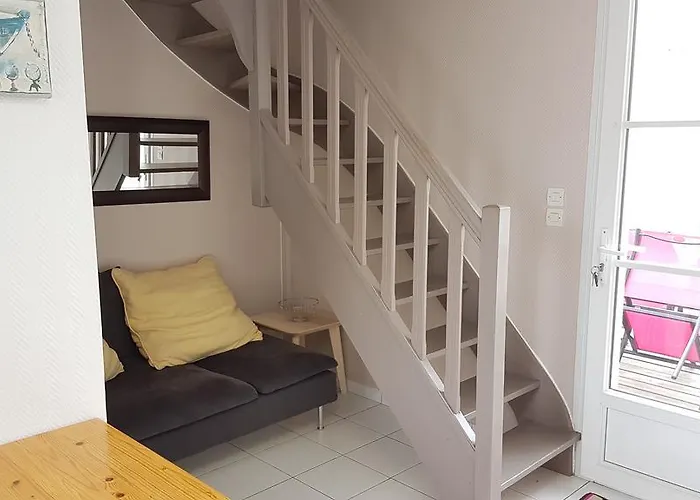 Holiday home Re Locations *